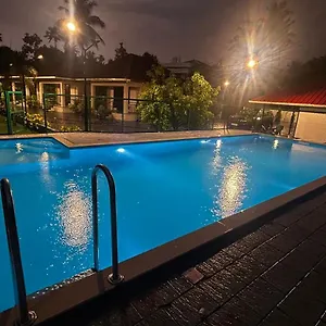  Guest house Ev Stayz