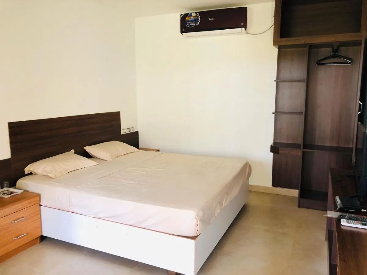 Cherai Natural Beach Kochi 0*,  India